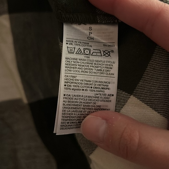 Old Navy The Classic Shirt Small Green Plaid - Picture 5 of 5